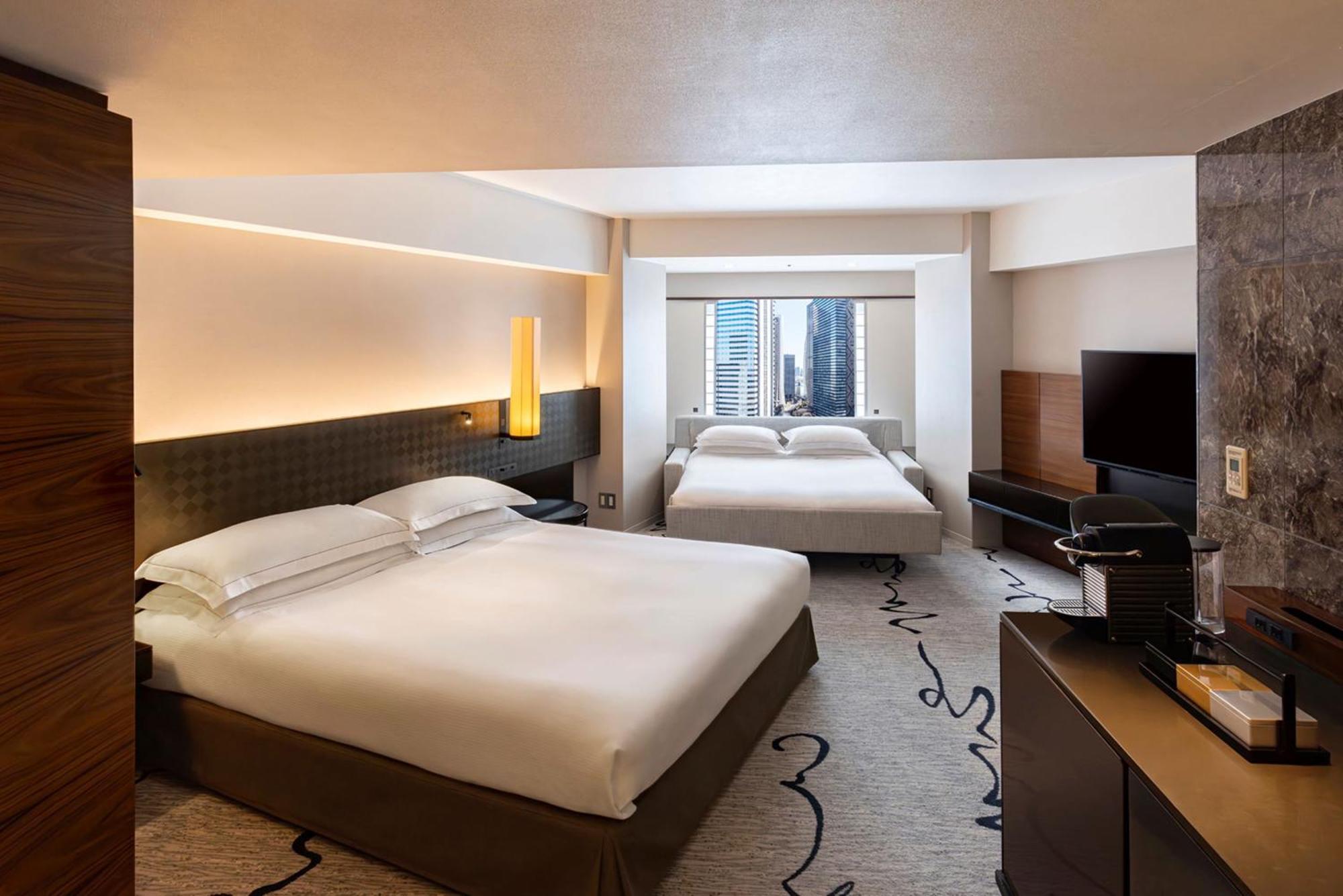 Hilton Tokyo Hotel Exterior photo