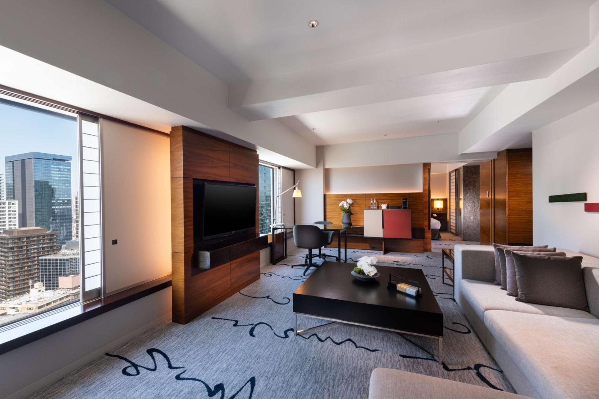 Hilton Tokyo Hotel Exterior photo