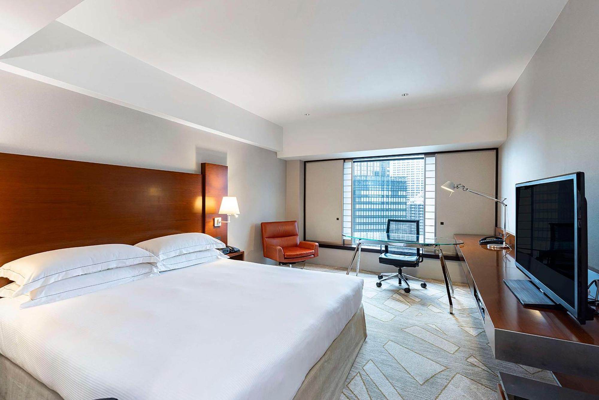 Hilton Tokyo Hotel Exterior photo
