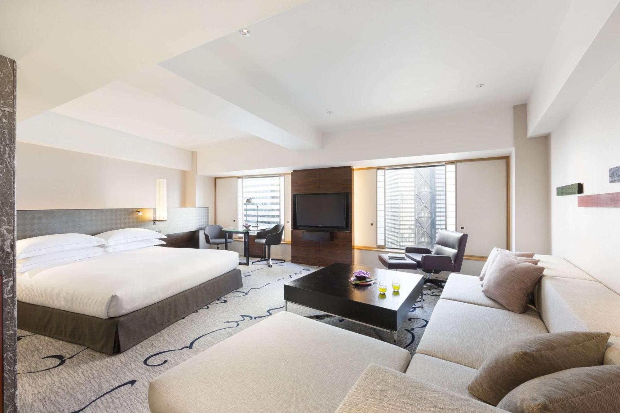 Hilton Tokyo Hotel Exterior photo