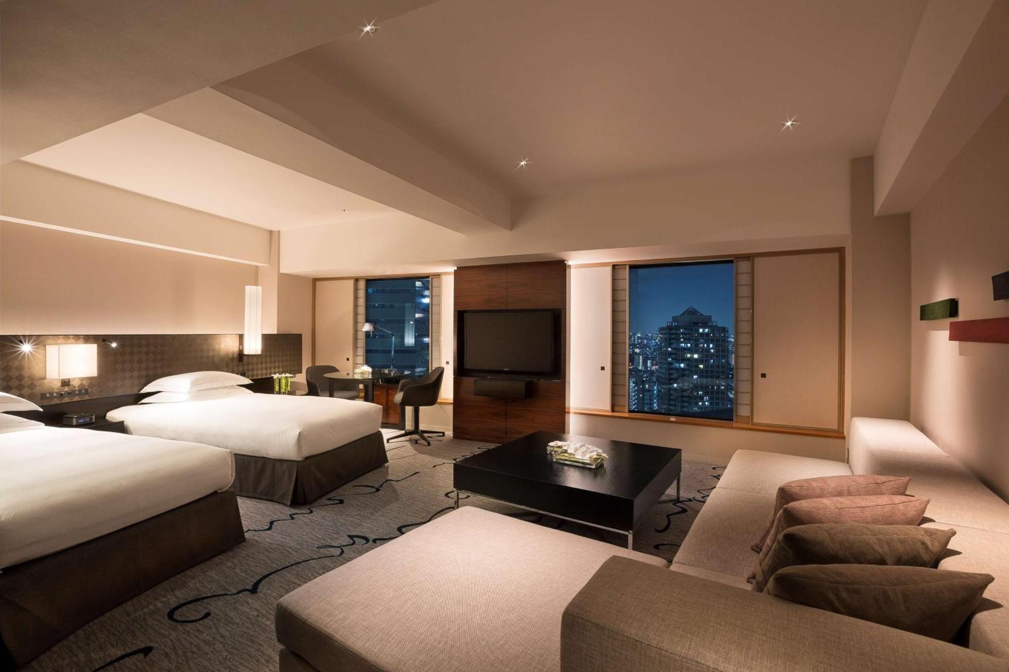 Hilton Tokyo Hotel Exterior photo