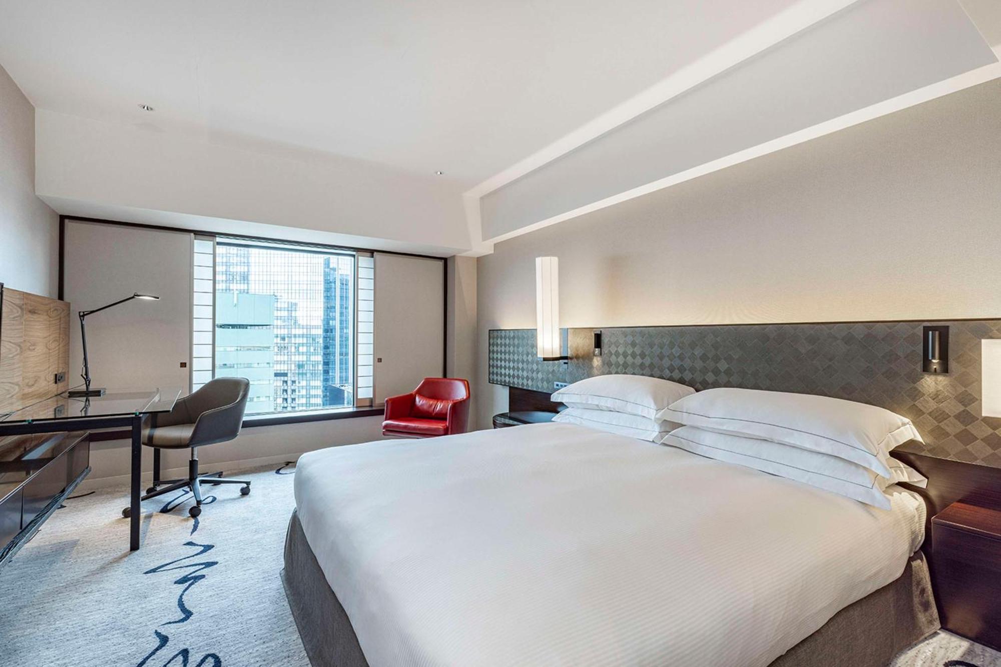 Hilton Tokyo Hotel Exterior photo