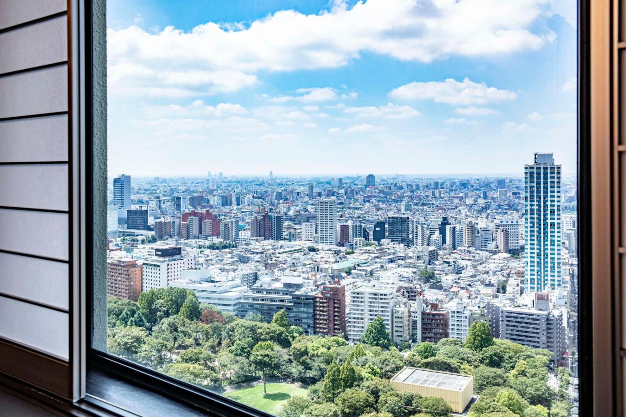 Hilton Tokyo Hotel Exterior photo